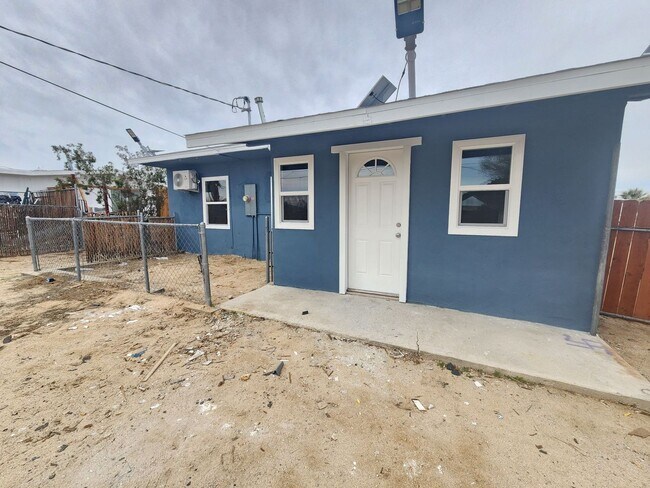 Building Photo - **COMING SOON** Newly Remodeled 2 bedroom located in Chocolate Drop area!!