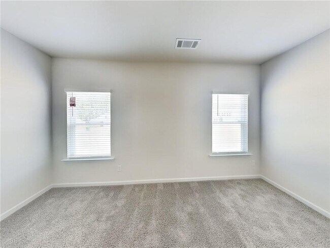 Building Photo - 1000 Claas Wy