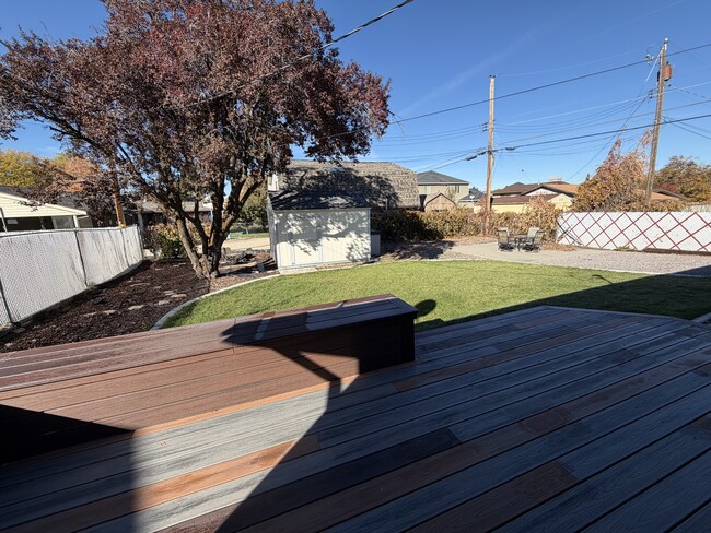 Building Photo - 8060 830 E