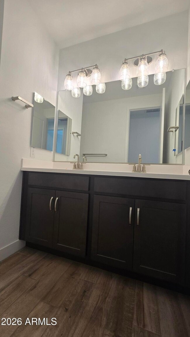 Building Photo - 8823 W Pasadena Ave