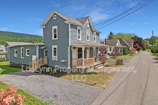 Building Photo - 14210 Temple St
