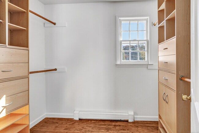 Building Photo - 41 Butternut Ln