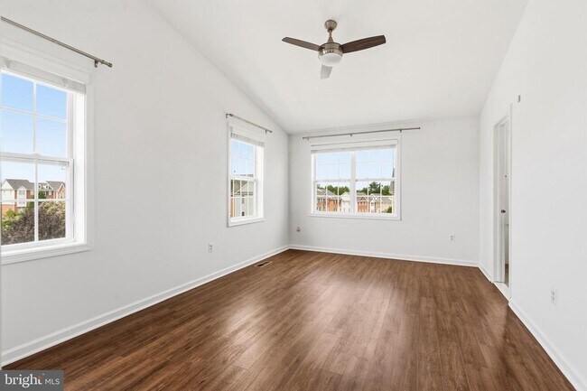 Building Photo - 23167 Flora Mure Dr