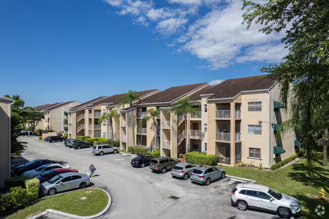 Building Photo - 15300 SW 106th Ter