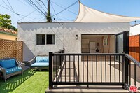 Building Photo - 845 1/2 N Kilkea Dr