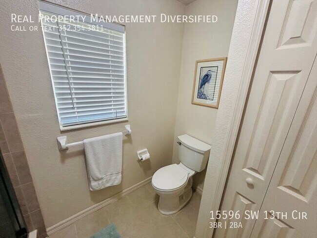 Building Photo - 15596 SW 13th Cir