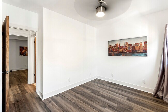 Building Photo - 2522 Gleason Ave