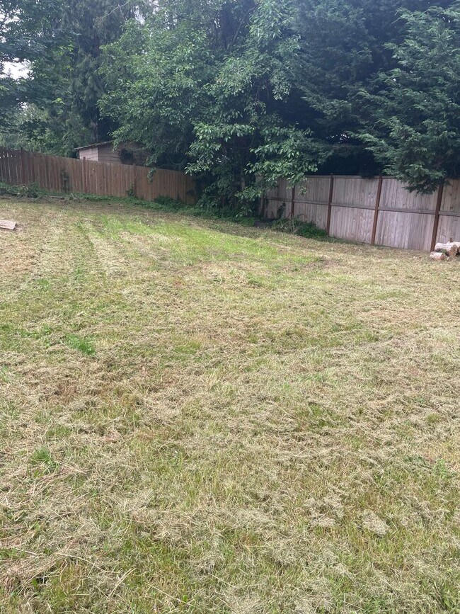 Building Photo - 2 BEDROOM 1 BATH MOBILE HOME FOR RENT