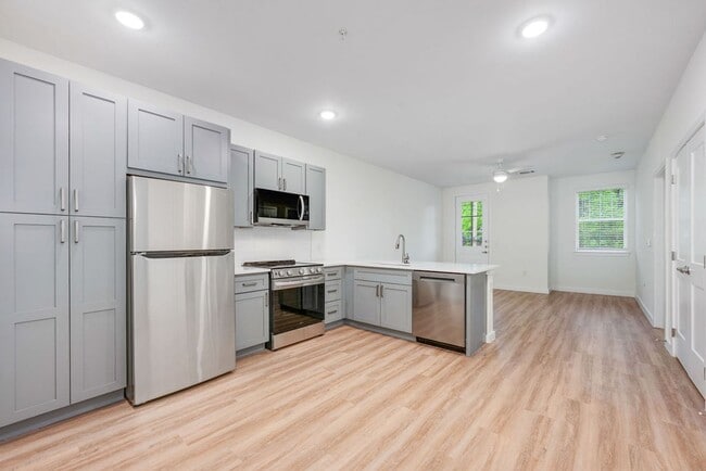 Interior Photo - Correo Place