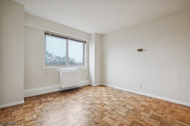 Building Photo - 377 S Harrison St