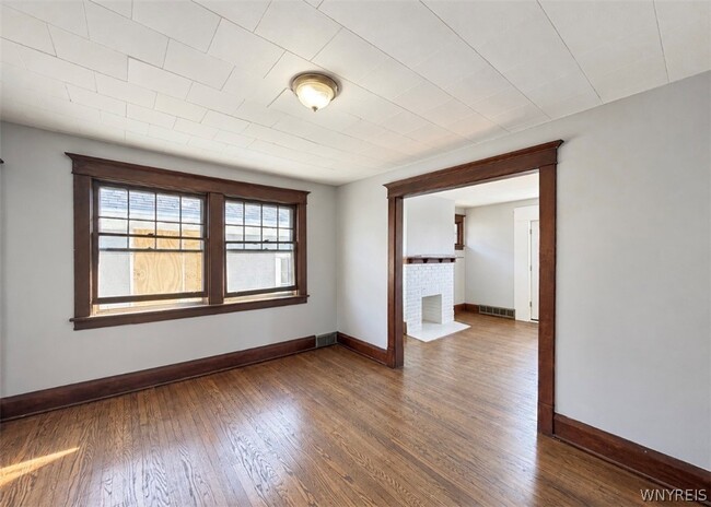 Building Photo - 9 Lovering Ave