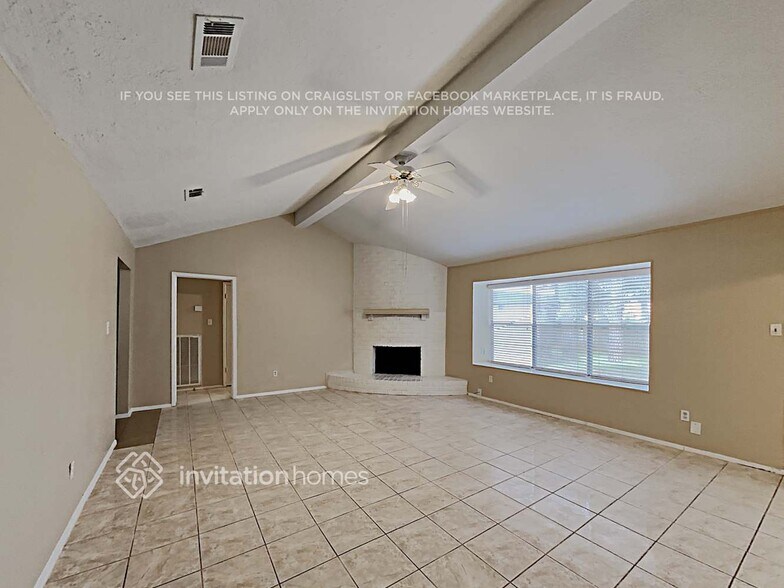 Building Photo - 22610 Meadowgate Dr