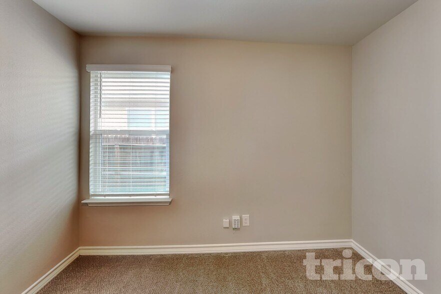 Building Photo - 6214 Falsetto Voice