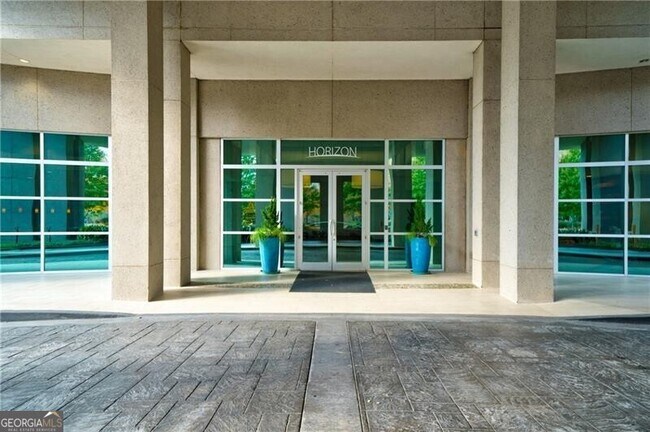 Building Photo - 3300 Windy Ridge Pkwy SE