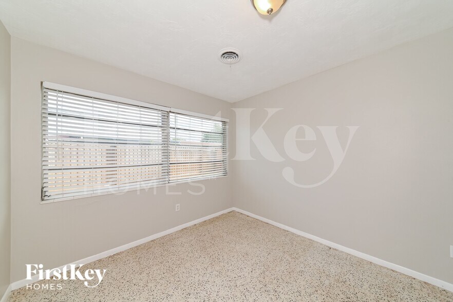 Building Photo - 4516 56th St W