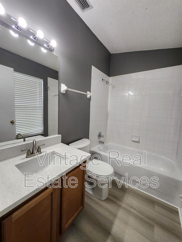 Building Photo - 30151 Barnaby Ln