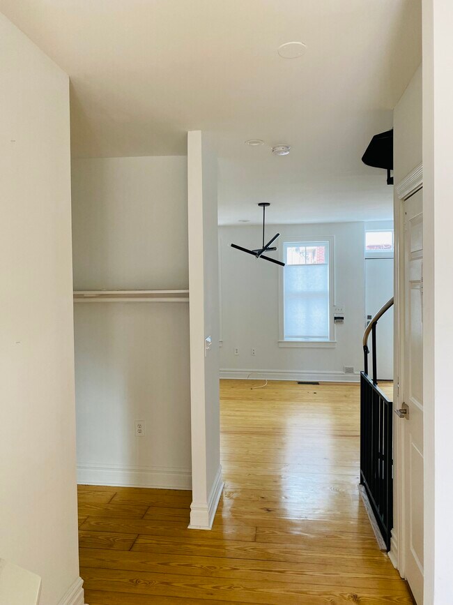 living room - 813 S 17th St