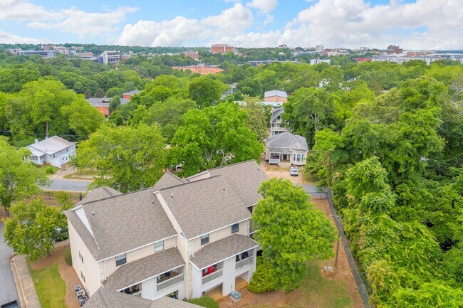 Building Photo - 290 Appleby Dr