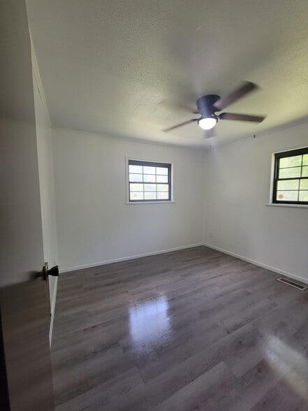 Building Photo - 3405 Granberry Dr