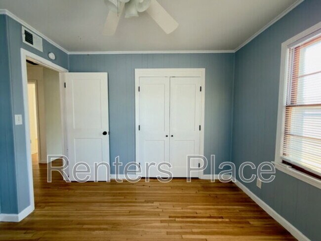 Building Photo - 431 S 109th E Ave