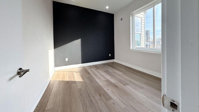 Building Photo - 2526 N 9th St