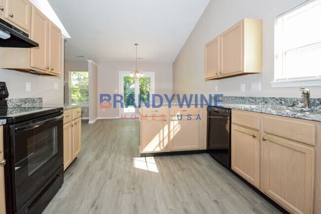 Building Photo - $500 OFF 1st Month’s Rent! No Application ...
