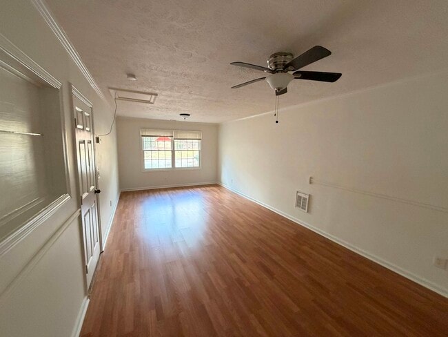 Building Photo - 8450 Gettysburg Ct