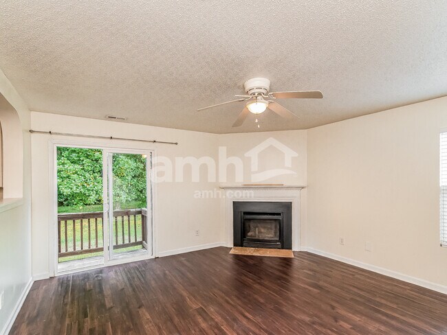 Building Photo - 1212 Whitman Dr