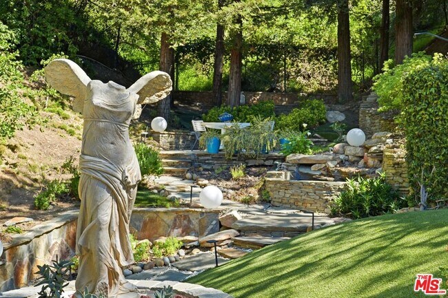 Building Photo - 2350 Benedict Canyon Drive