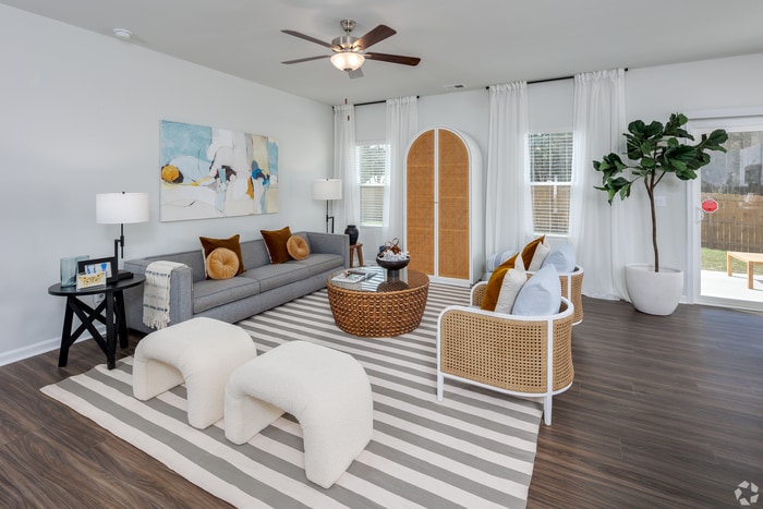 Building Photo - 363 Augustine Dr