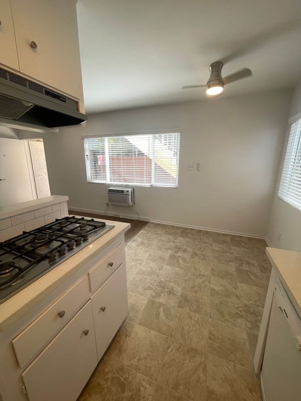Building Photo - 744 Pier Ave