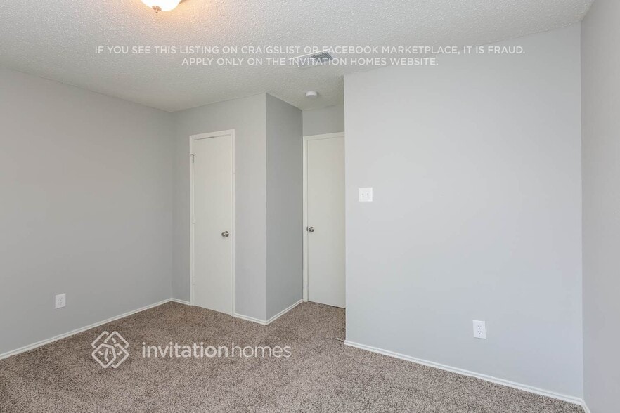 Building Photo - 627 Plainview Dr
