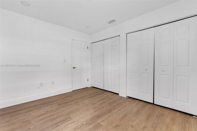 Building Photo - 7461 SW 115th Ct