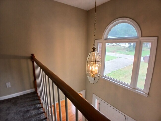 Building Photo - 4761 Habersham Way SE