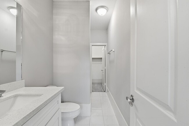 Building Photo - Rooftop Deck with Downtown Views in Sawyer Heights