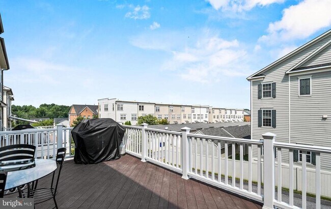 Building Photo - 7704 Water St