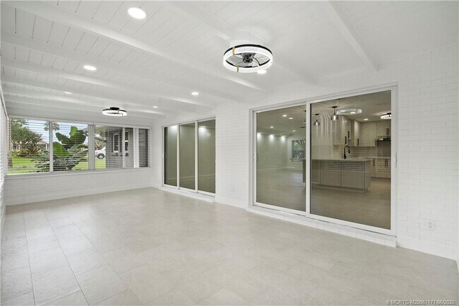 Building Photo - 1230 NW Fork Rd
