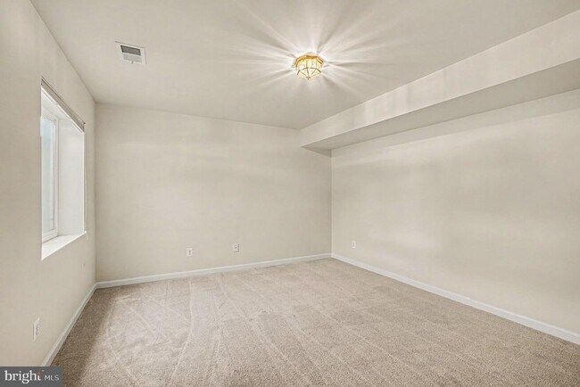 Building Photo - 9709 Glenn Brooke Ct