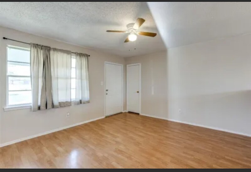 Building Photo - 301 Wofford Way