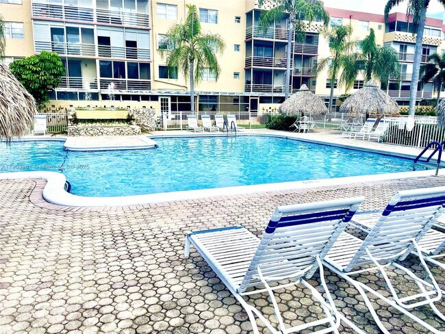 Building Photo - 403 NW 68th Ave