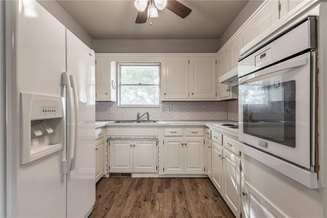 Building Photo - 12 Shirley Ln