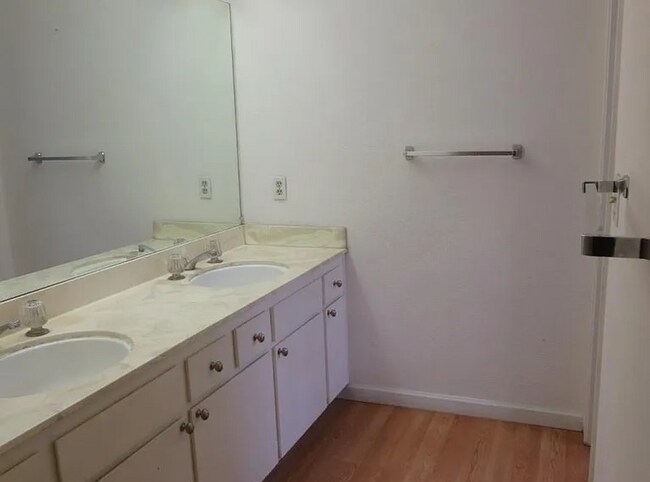 Building Photo - Two Story 3 Bed/Bath Single Family Home In Milpitas, Ca. For Rent!!!