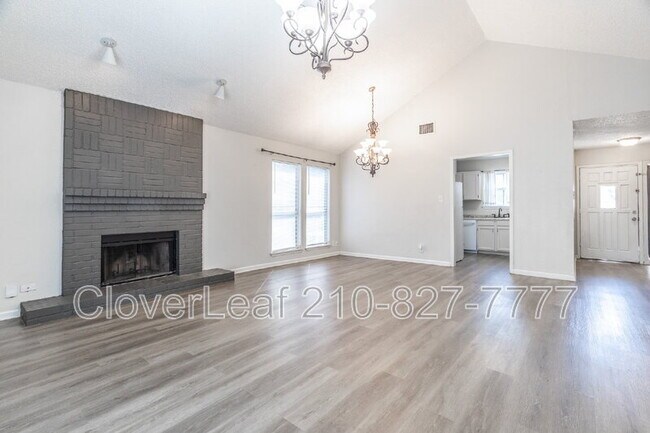 Building Photo - 535 E Ashley Rd