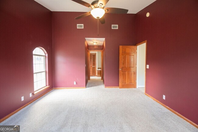 Building Photo - 81 Retreat Pl