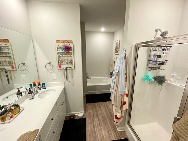 Building Photo - Beautiful 3/2 Home for Rent next to Brandon High School!