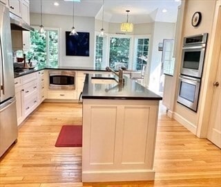 Building Photo - 12 Kilburn Rd