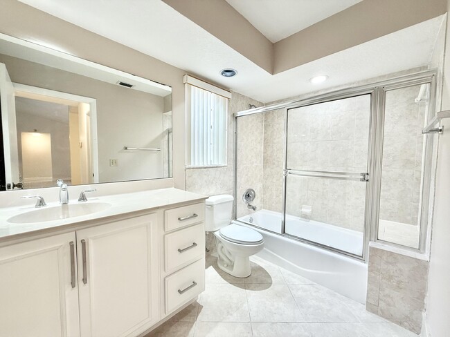 Building Photo - 8686 Eagle Run Dr
