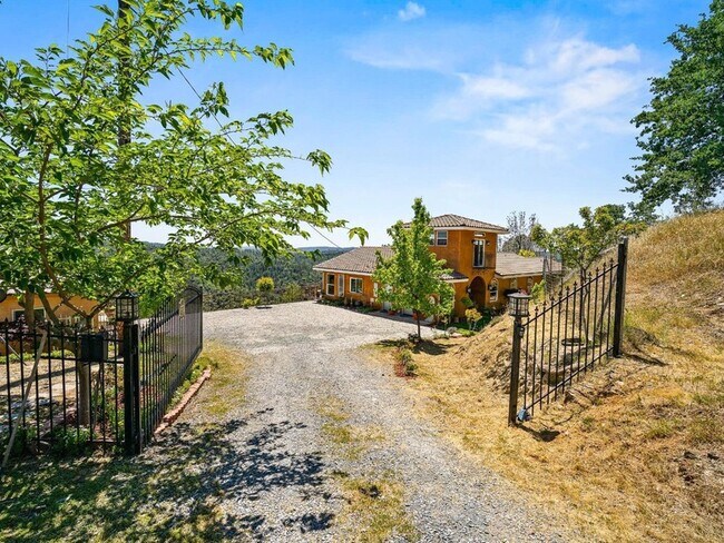 Building Photo - 6801 Sagittarius Rd