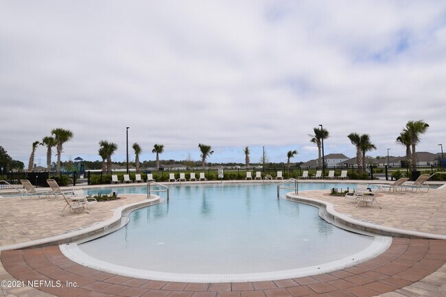 Building Photo - 3590 Sunfish Dr