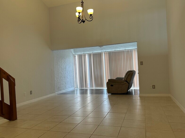 Building Photo - 26610 Southern Pines Dr